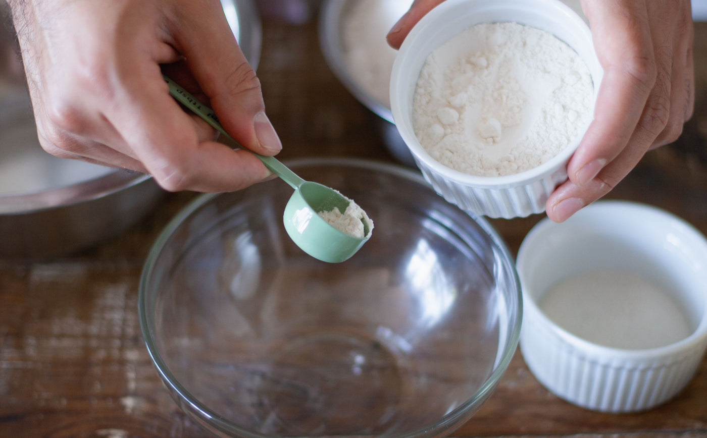 Vad är xantangummi – och varför blir glutenfritt bröd platt utan det?